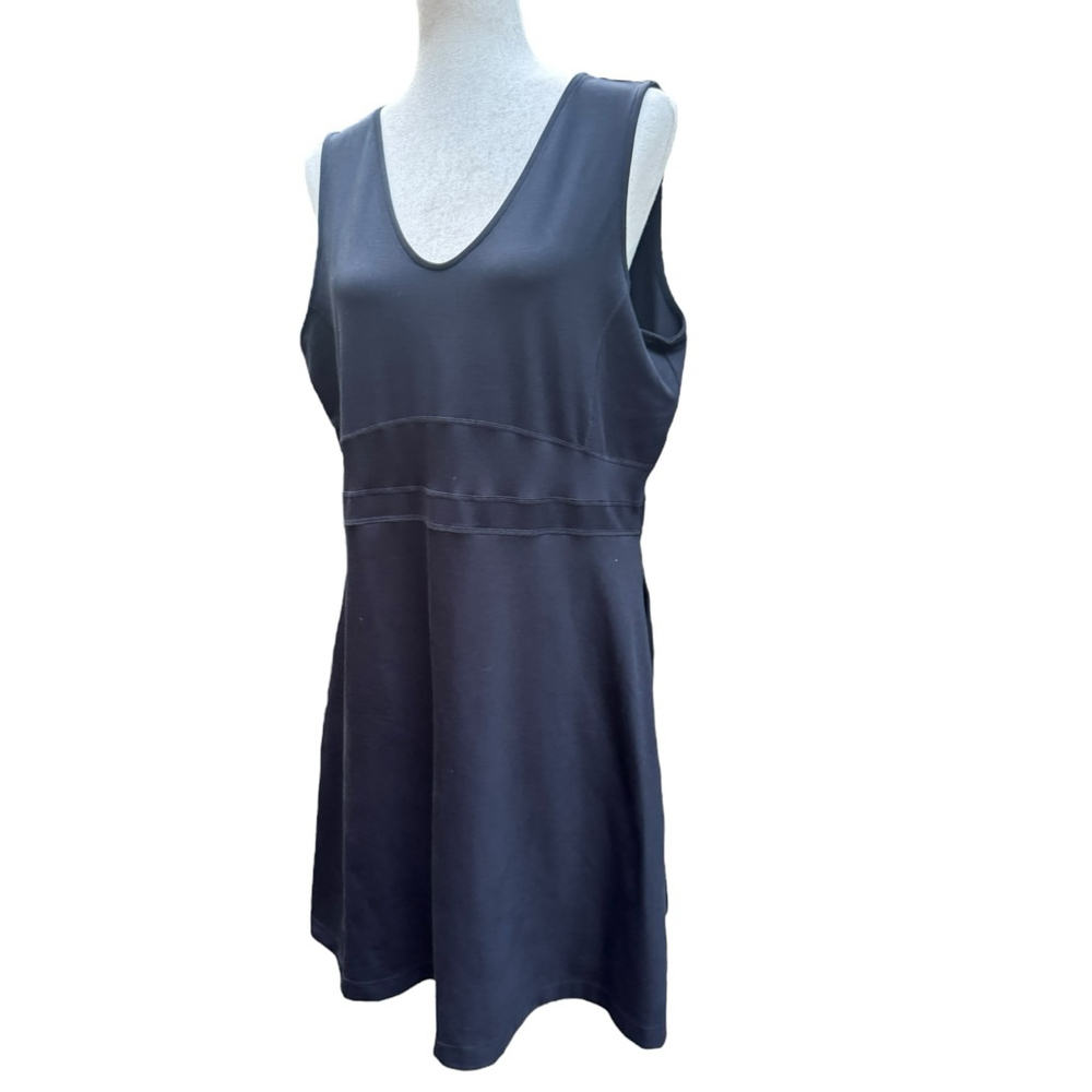 Title Nine Dream V Neck Dress XL Black Travel Athletic Fit Flare Casual Comfy - Picture 2 of 12